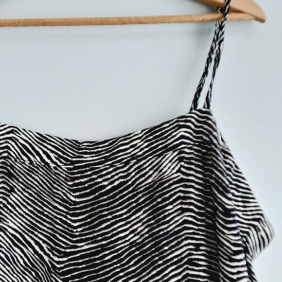 JOE FRESH | Peplum Spaghetti Strap Tank Top B&W Abstract Animal Pattern Sz 1X - Picture 5 of 13
